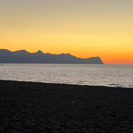 Casa Vacanze Il Girasole Balestrate ภายนอก รูปภาพ