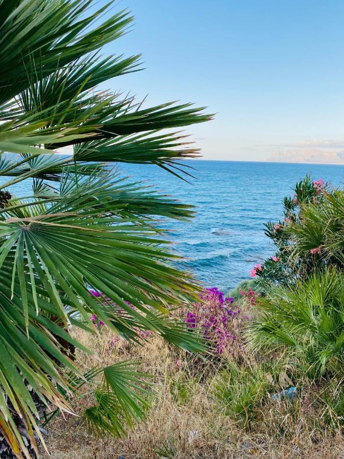 Casa Vacanze Il Girasole Balestrate ภายนอก รูปภาพ
